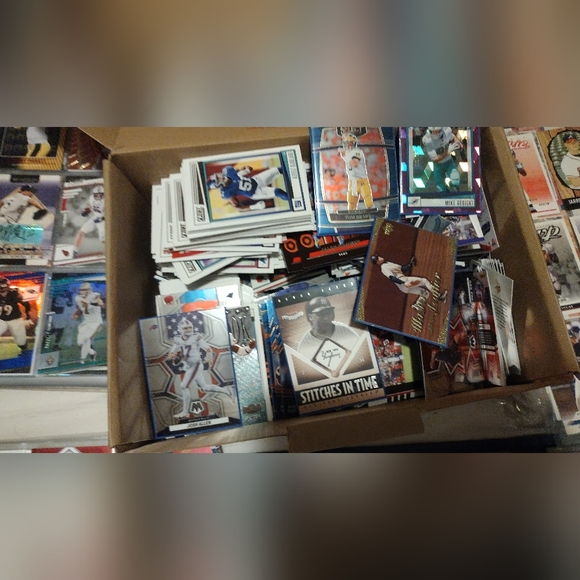 Sports card collection - Picture 12 of 13